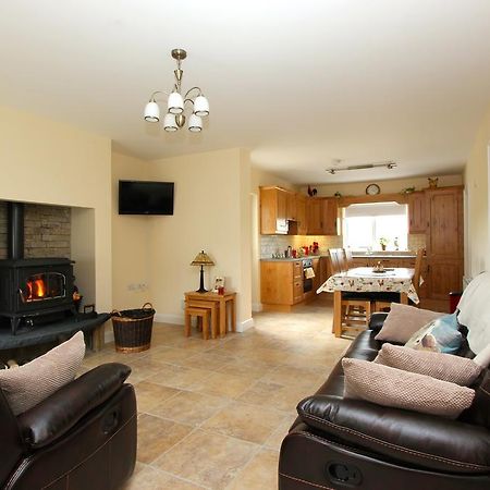 Pat Larry'S Cottage Greencastle  Zimmer foto